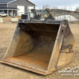 VIKING WEST 72 IN. WBM300XHD CLEAN OUT BUCKET