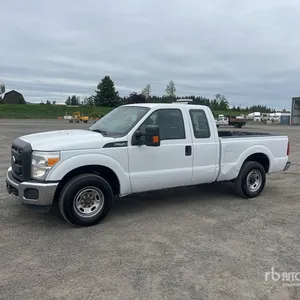 2016 Ford F-250 XL 4x2 Extended Cab Pickup