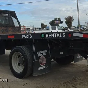 2017 Ford F550 flatbed truck