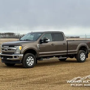2017 FORD F-250 LARIAT CREW CAB PICKUP