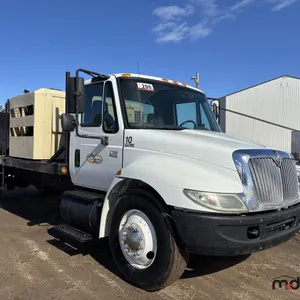 2006 International 4300 S/A Sand Blasting Truck 
 UNRESERVED