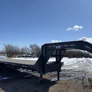2013 PJ 35' Tridem Gooseneck Equipment Trailer
 UNRESERVED