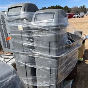 (4) Toter Garbage Cans