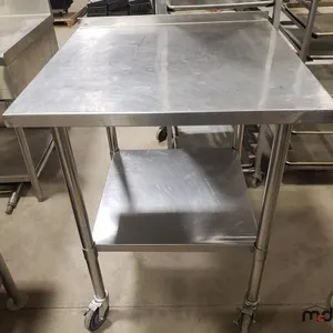 Stainless Table Prep Station (30" x 30" x 39")
 UNRESERVED