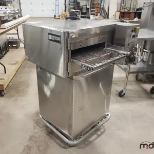 Doyon Conveyer Oven w/ Stainless Storage Compartment
 UNRESERVED