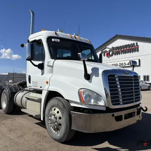 2012 Freightliner Cascadia T/A Semi Truck
 UNRESERVED