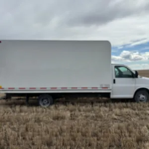 2017 GMC Savana Cube Van 3500