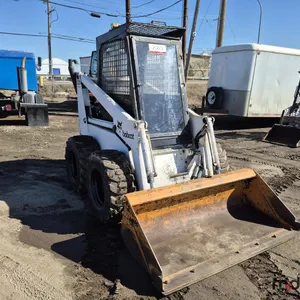 1975 Bobcat 825 Skid Steer
 UNRESERVED