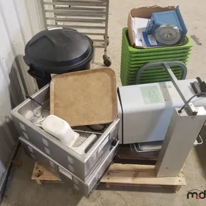 Pallet of Warmers, Toaster and Misc.
 UNRESERVED