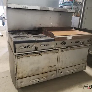 Garland Oven w/ (4) Burners and Griddle
 UNRESERVED