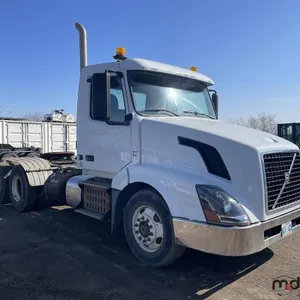 2012 Volvo T/A Daycab Semi Truck 
 UNRESERVED