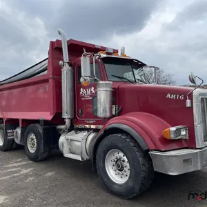 2005 Peterbilt Dump Truck