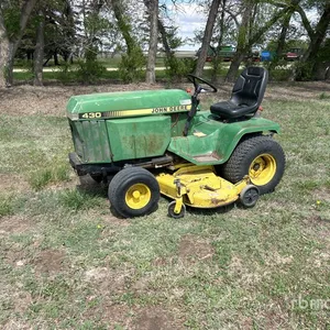 1985 John Deere 430 2WD Utility Tractor