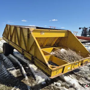 19-Yard Clam Dump Trailer
 UNRESERVED