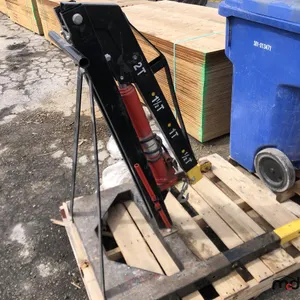 Engine Hoist
 UNRESERVED