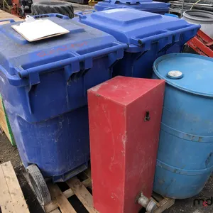 (2) Recycle Bins Barrel and More
 UNRESERVED
