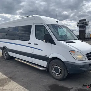 2011 Mercedes Benz Sprinter 2500 WB170 Passenger Van w/ Wheelchair Lift
