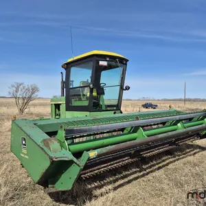 1983 John Deere 2420 Swather w/ 300 Twin Knife Header
 UNRESERVED