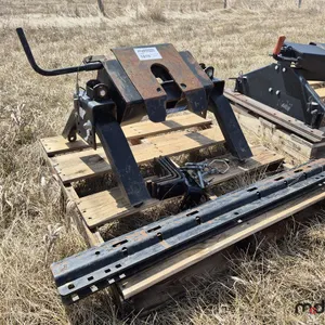 Tow Champ Fifth Wheel Attachment
 UNRESERVED