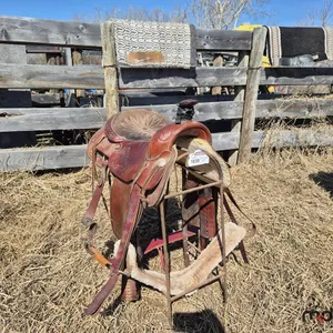 16" Western Saddle w/ Blanket
 UNRESERVED