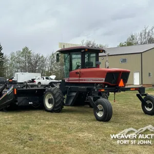 2005 PREMIER 2952i 25 FT. SWATHER