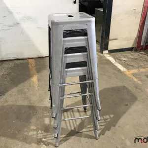 (4) Metal Stools 
 UNRESERVED
