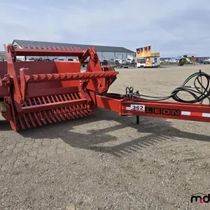 Leon A320 Rock Picker