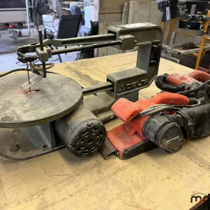 Delta Tabletop Bandsaw and Belt Sanders
 UNRESERVED
