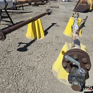 (2) Valves & 3 1/4" Pipes
 UNRESERVED