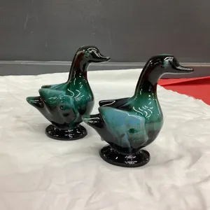 (2) SMALL BMP DUCKS - UNMARKED