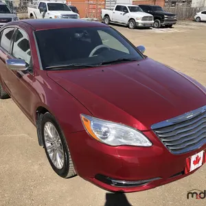 2012 Chrysler 200 Limited Car