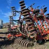 40ft Bourgault 8810 Air Seeder w/ Bourgault 5250 Air Cart, Drill S/N 37763MB-06, Cart S/N 37567AS-01