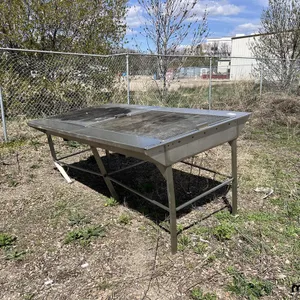 Stainless Steel Charcoal BBQ 
 UNRESERVED