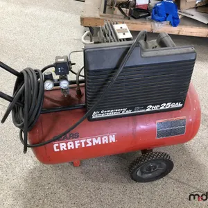 2HP 25-Gallon Air Compressor
 UNRESERVED