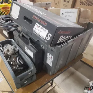 Automotive Parts and Boots
 UNRESERVED
