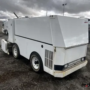 2014 Zamboni 445 Zamboni
 UNRESERVED