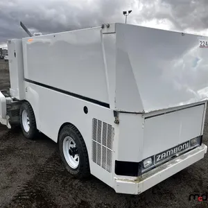 2014 Zamboni 445 Zamboni
 UNRESERVED