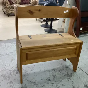 SMALL DEACONS BENCH W/ STORAGE