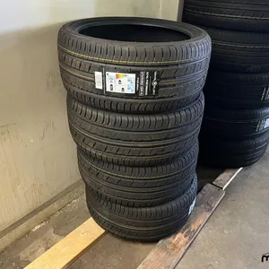 (4) Royal Black 275/35ZR20 Tires 
 UNRESERVED