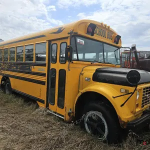 1982 GMC 6000 School Bus (Non-Runner)
 UNRESERVED