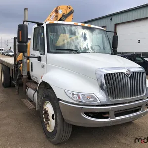 2004 International 4300 S/A Flat Deck Picker Truck