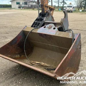 HYDRAULIC TILTING EXCAVATOR BUCKET