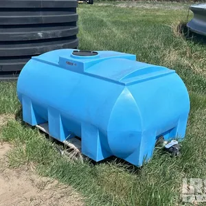 Hold-On Poly Water Tank