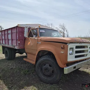 1975 Dodge D600 Truck 
 UNRESERVED