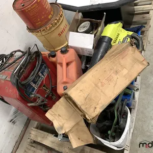 Lincoln Welder, Gas Cans, Hand Tools and More
 UNRESERVED