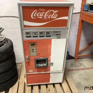 Coca-Cola Vending Machine (Parts)
 UNRESERVED