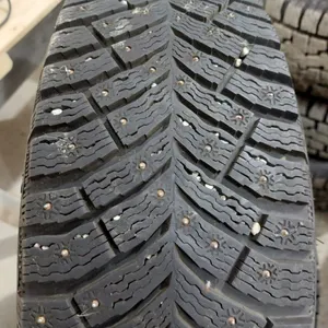 4 - USED MICHELIN X-ICE STUDDED 195/65/R15