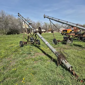 Mallco 34' Grain Auger w/ Powerfist 6.5 HP Engine
 UNRESERVED
