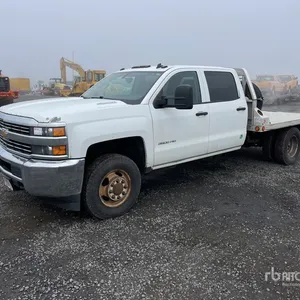 2015 Chevrolet Silverado 3500 4x4 Crew Cab Flatbed Truck