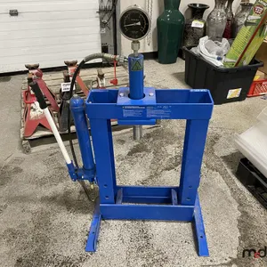 Powerfist 10-Ton Benchtop Hydraulic Shop Press (Asset #6618)
 UNRESERVED
